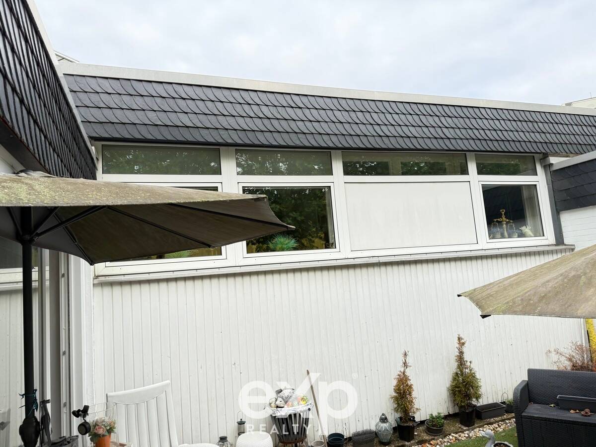 745 € Hausgeld = günstig im Preis: provisionsfreier traumhafter Atrium-Bungalow in Groß-Buchholz – Hannover – Vorschaubild 4