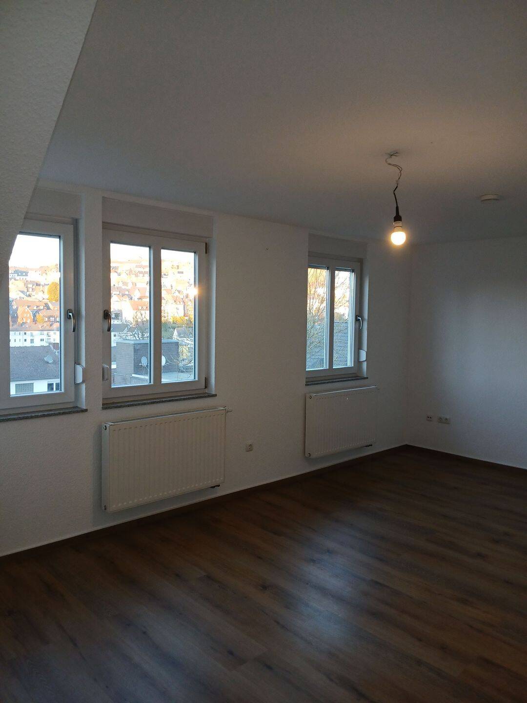 komfortable 3-ZKB DG-Wohnung in Siegen-Zentrum mit Krönchenblick – Siegen – Vorschaubild 7