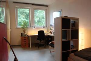 Zimmer in bester Unilage zu vermieten! (Ab 01.09.)