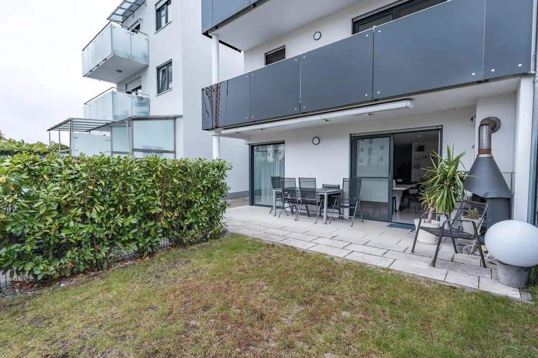 Stylisches Mehrgenerationenhaus mit Einliegerwohnung in Neu - Ulms PREMIUMLAGE ! – Neu-Ulm – Vorschaubild 4