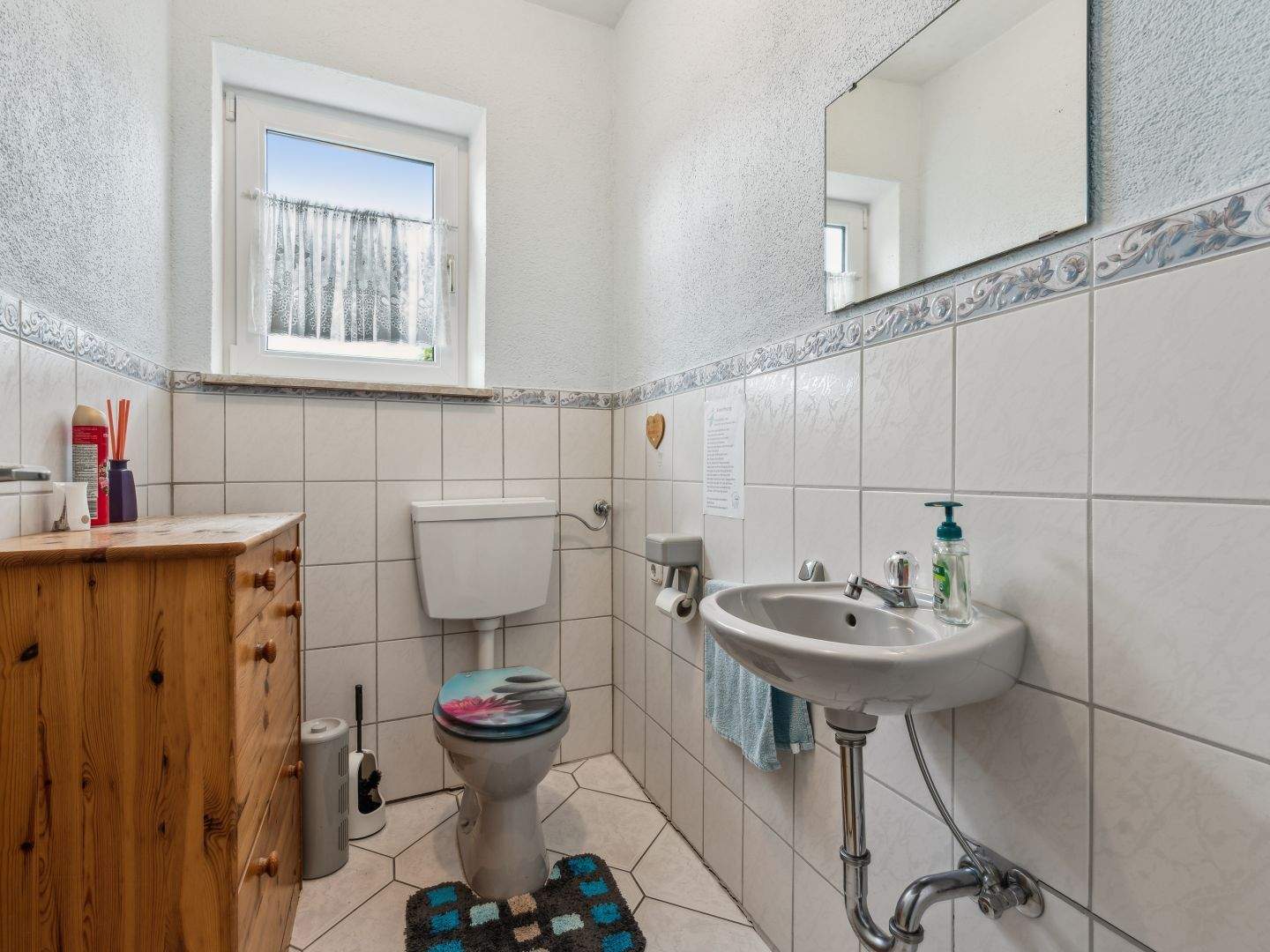 Großes, ausbaufähiges Haus mit vielfältigen Nutzungsmöglichkeiten in zentraler Lage von Scherstetten – Scherstetten – Vorschaubild 7