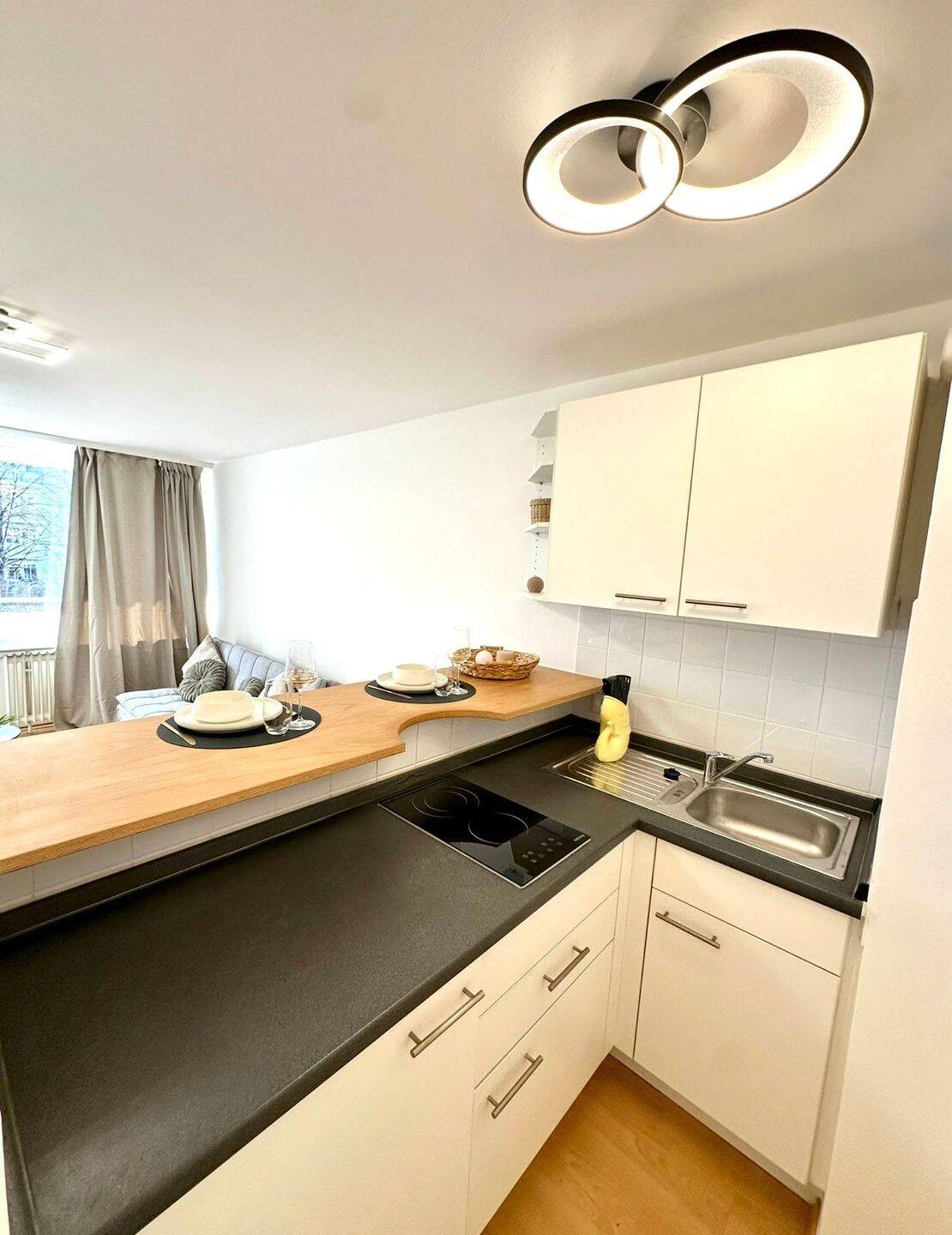 Studio Wohnung nahe Theresienwiese - voll möbliert und frisch saniert‘ – München – Vorschaubild 4