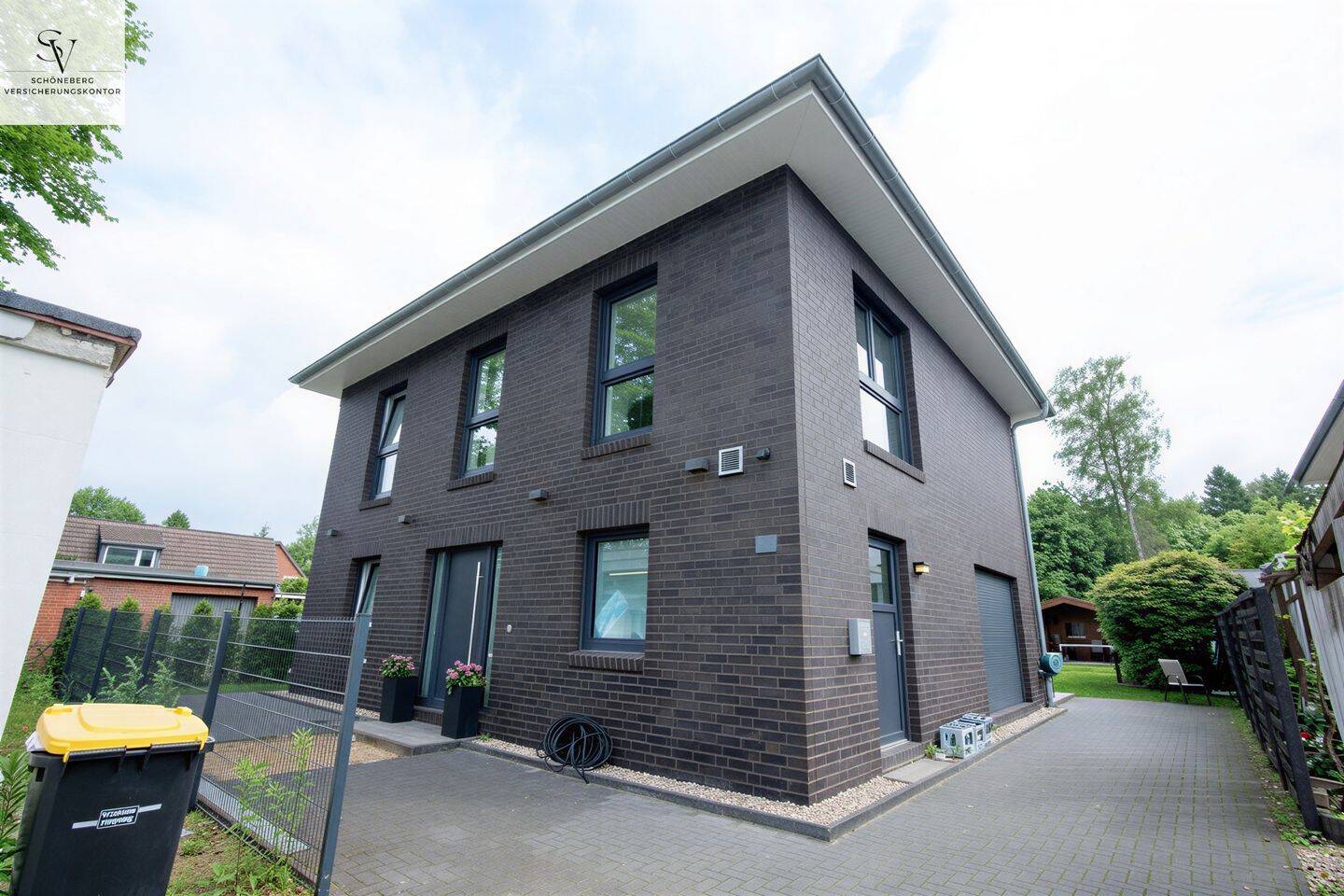 Moderne Stadtvilla mit großem Garten