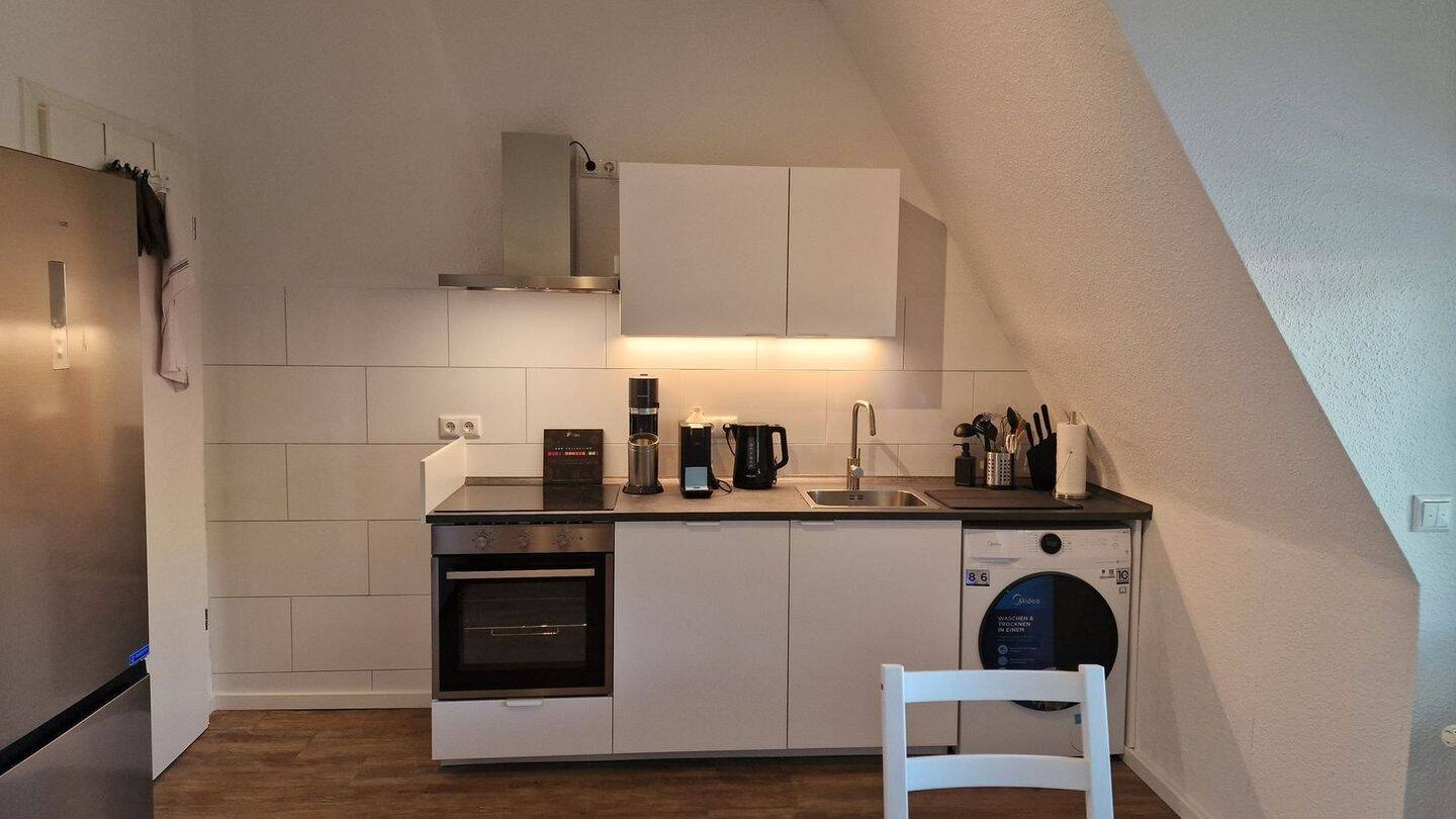Elfriede5: sanierte ruhige Wohnung zu vermieten