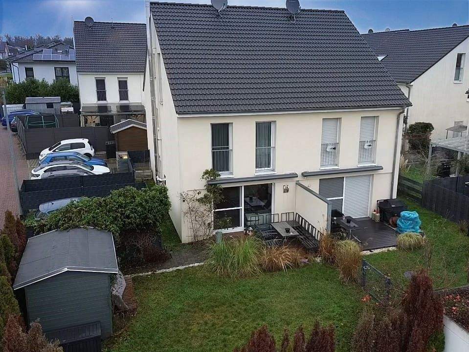 Familientraum in toller Lage von Langenselbold – Langenselbold – Bild 1 von 9