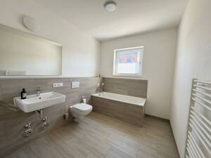 Lichtdurchflutete 3 Zimmer Wohnung mit Dachterrasse in Hamburg Lokstedt - Wentzel Dr. – 22529 Hamburg – Vorschaubild 7