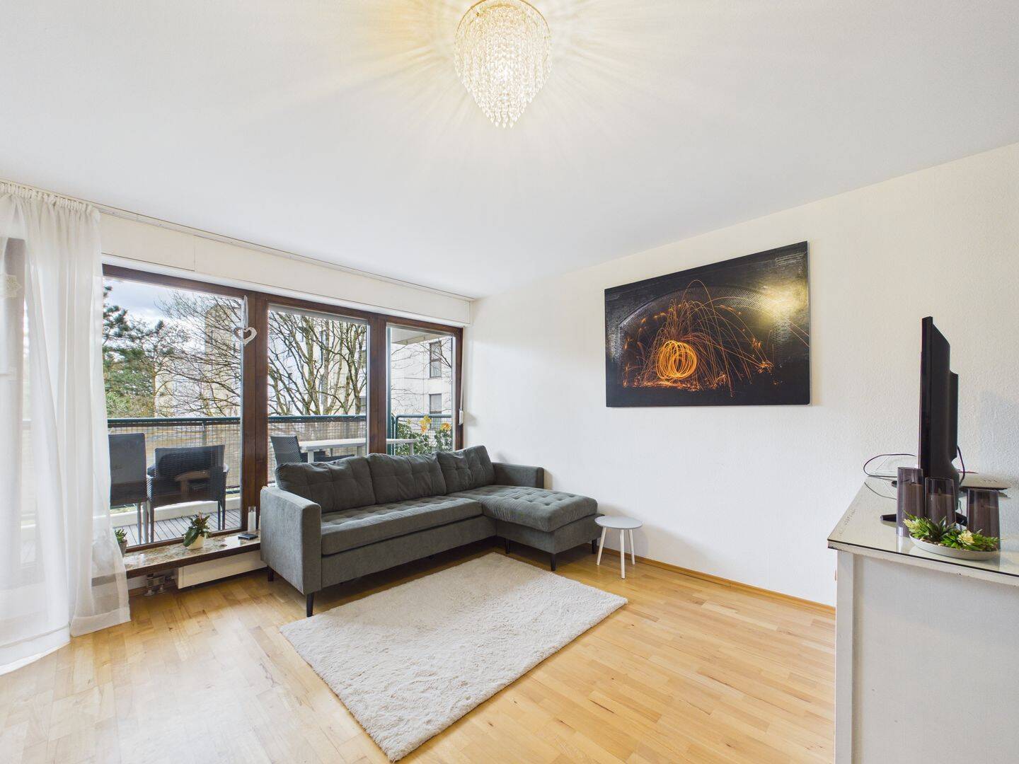 SITULI: Gemütliches Zuhause - 2-Zimmerwohnung mit Blick ins Grüne in Aubing