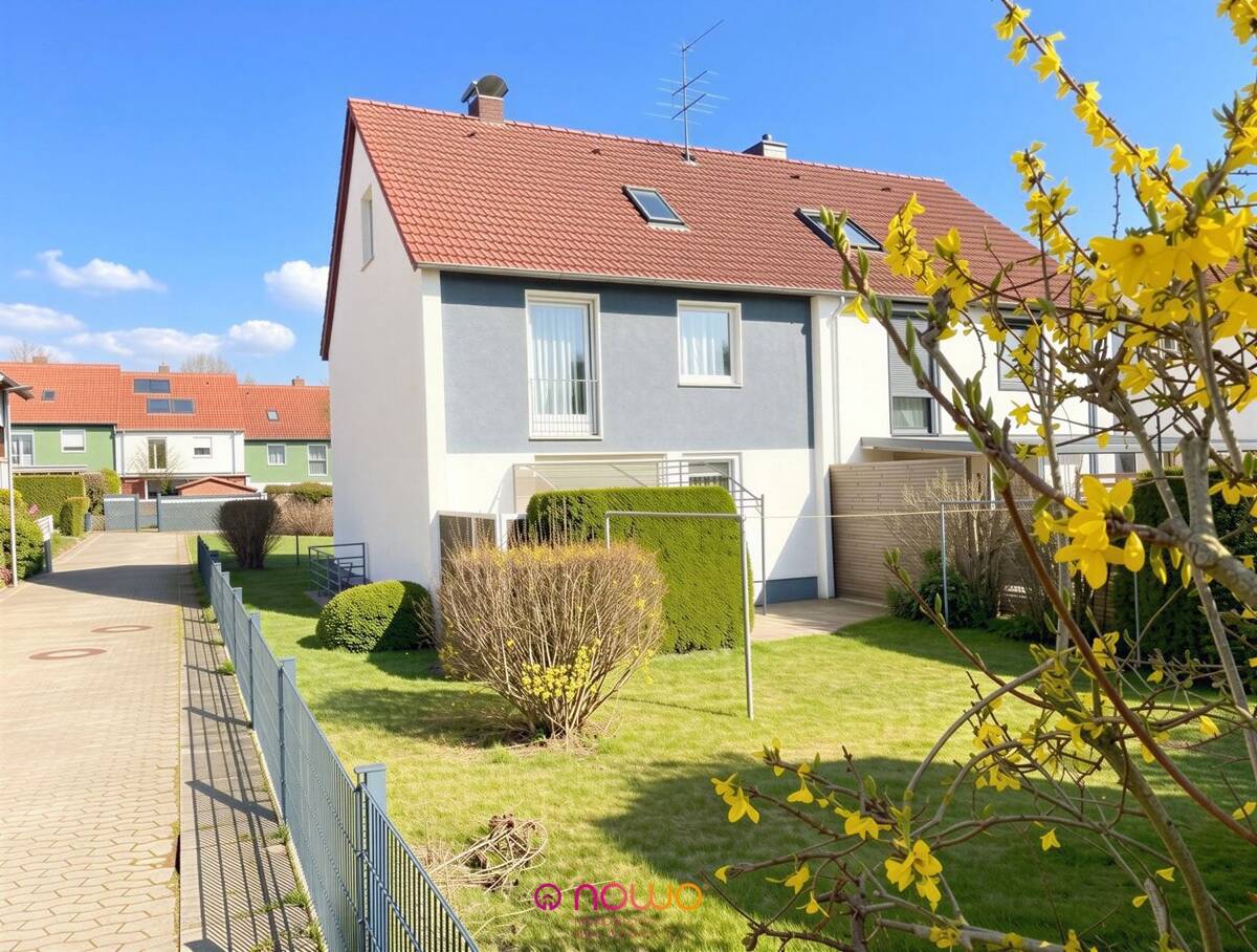 Großzügiges Wohnen auf 3 Ebenen - Doppelhaushälfte mit Garten in SZ-Thiede – 38239 Salzgitter – Bild 1 von 9