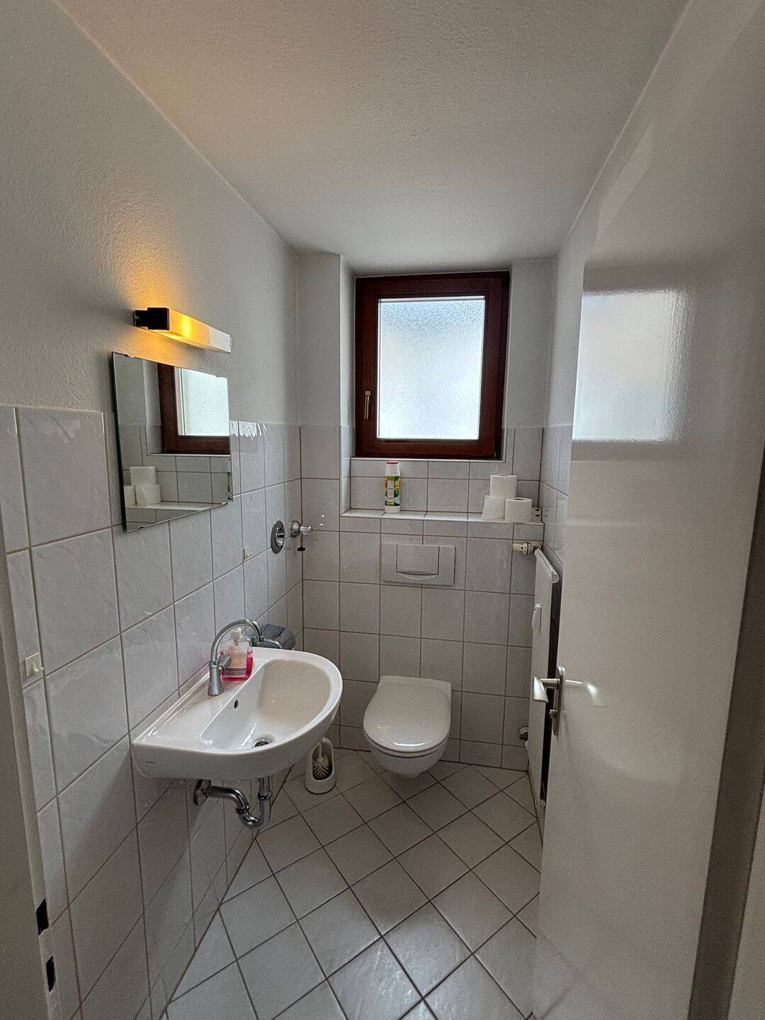Helle Drei-Zimmer Wohnung Altbauwohnung mit Balkon in der Würzburger Innenstadt – Würzburg – Vorschaubild 7