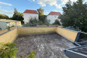 Berlin-Karlshorst: Doppelhaushälfte mit 2 Eigentumswohnungen, Dachterrasse, Garten, PKW-Stellplatz – 10318 Berlin – Vorschaubild 8