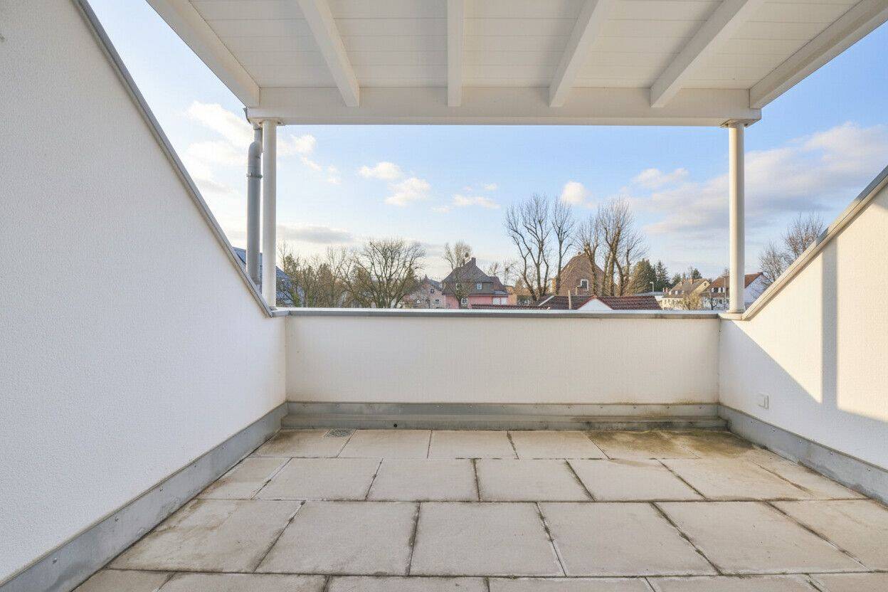 Wohnen mit Wohlfühlgarantie: Helle 4,5-Zimmer-Wohnung mit gehobener Ausstattung – München – Vorschaubild 9