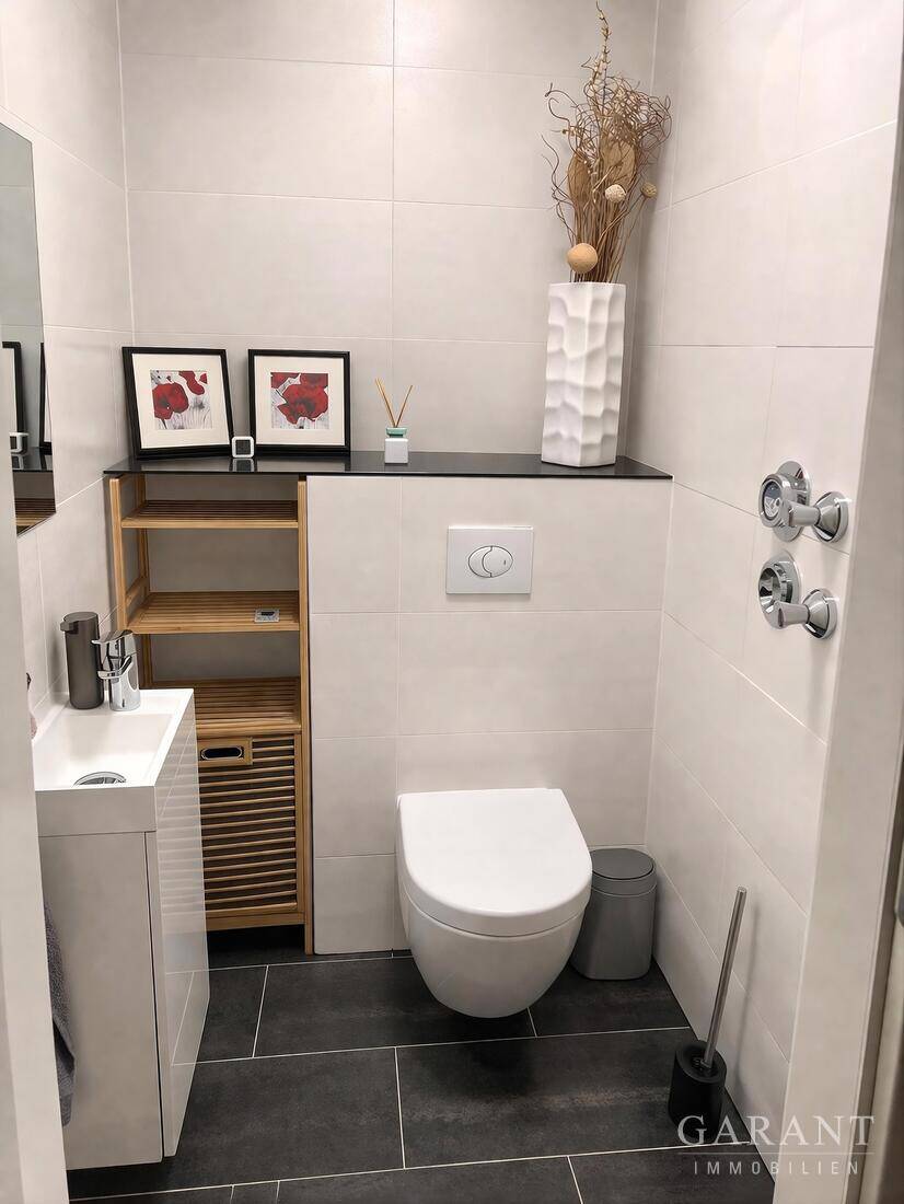 Neuwertige 3 Zimmer-Wohnung in Moosach mit Balkon, moderner Küche und Tiefgaragenstellplatz inkl. – München – Vorschaubild 6