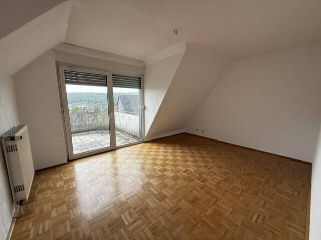 Charmante Dachgeschosswohnung im 3-Familienhaus mit großem Sonnenbalkon und unverbaubarem Weitblick – Hagen – Vorschaubild 7