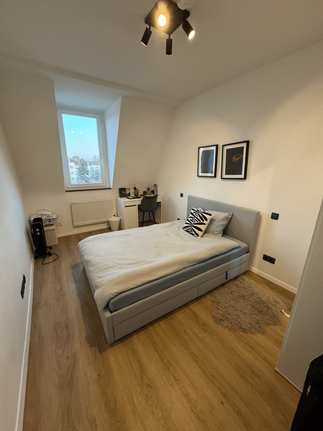 Möbliertes WG Zimmer in modernisierter Wohnung in Nürnberg