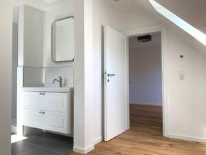 Großzügig, modern, besonders. 4,5-Zimmer-Wohnung in begehrter Kurparklage – 70372 Stuttgart – Vorschaubild 7