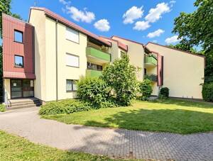 Für Singles oder Paare: 2-Zimmer-Wohnung mit großer Terrasse und TG-Stellplatz