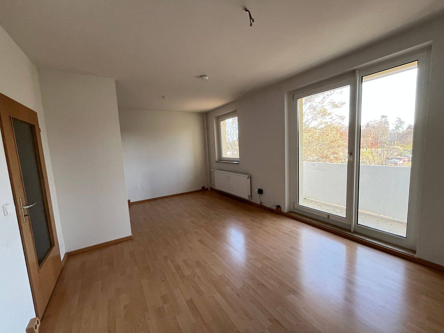 Moderne 3-Zimmer-Wohnung mit Balkon in Chemnitz Helbersdorf – Chemnitz – Vorschaubild 2