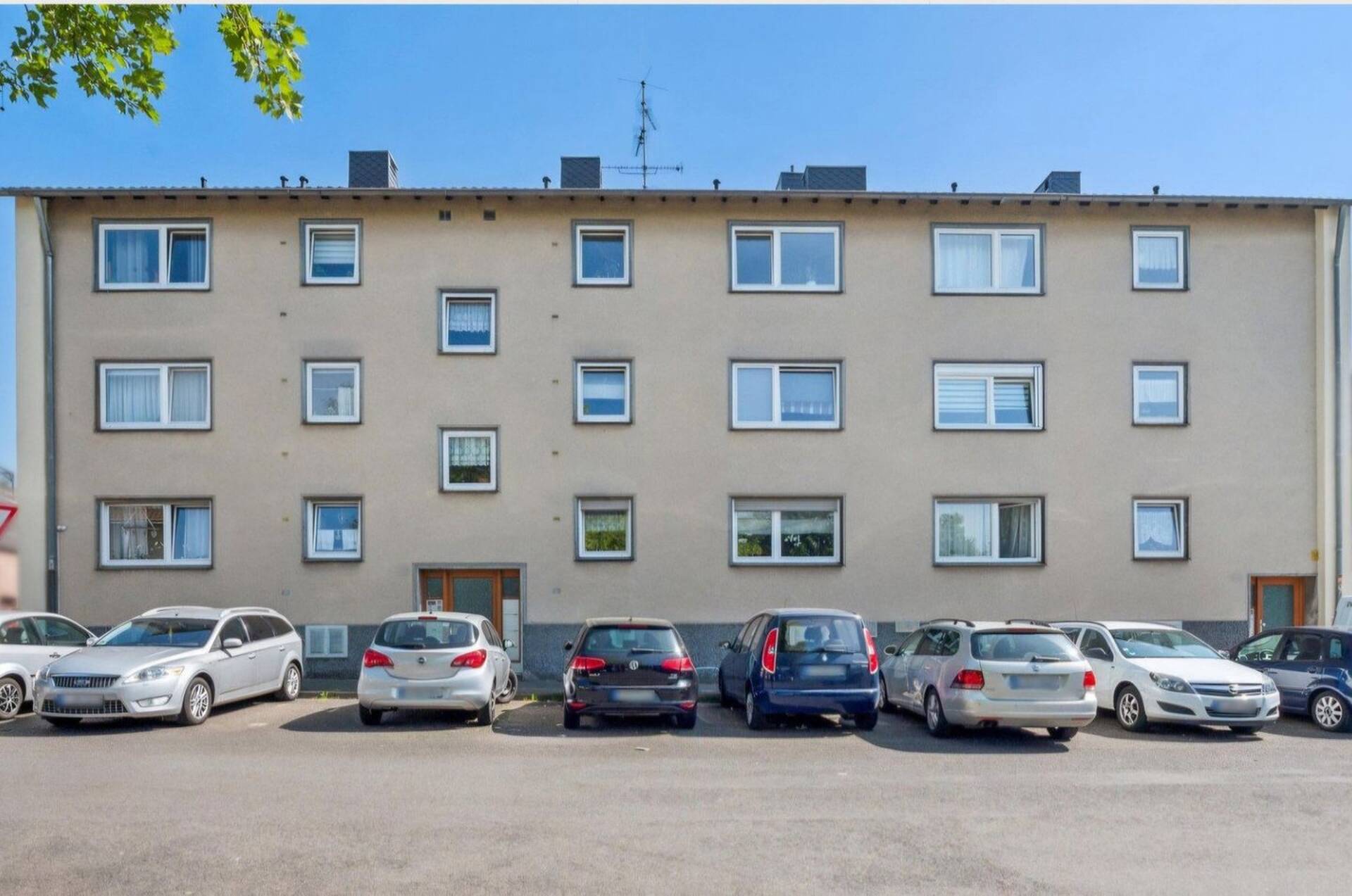 Erdgeschosswohnung in 50739 Köln Longerich mit 74 m² kaufen