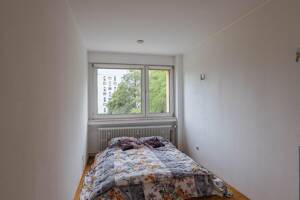 Provisionsfrei & Bezugsfrei! 3-Zimmer-Wohnung mit Loggia nähe Ostpark! – 81735 München – Vorschaubild 2