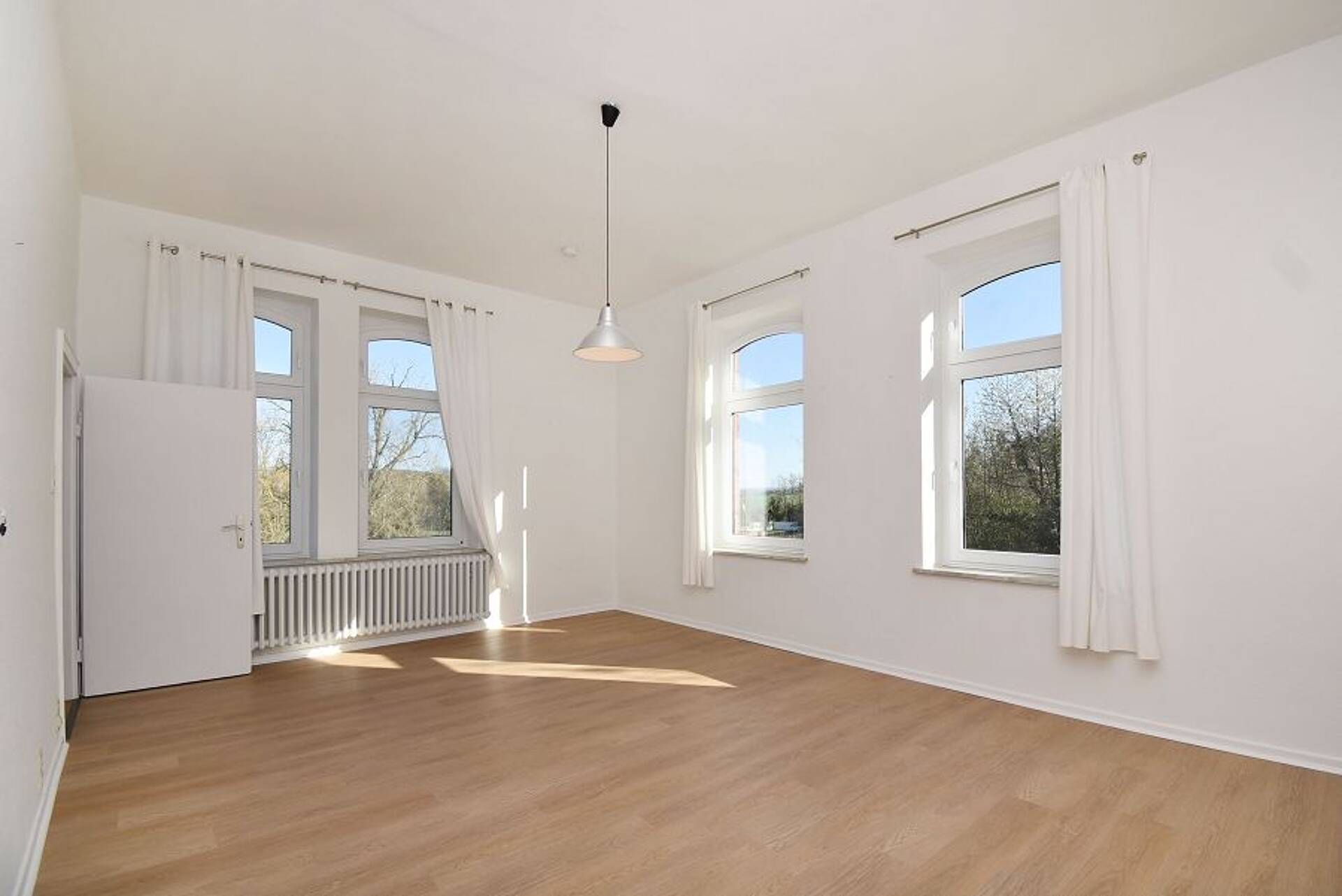 Einfamilienhaus in 38315 Hornburg, Kreis Wolfenbüttel mit 360 m² kaufen