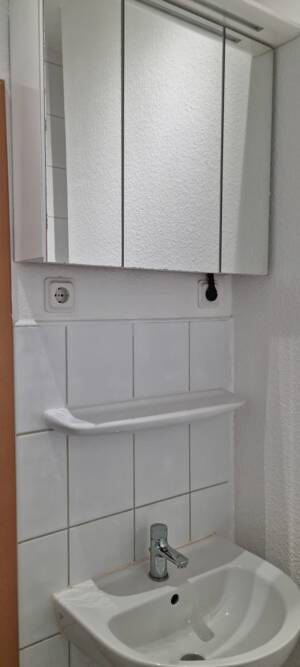 Zentrale, voll möblierte Ein-Zimmer-Wohnung mit Top-Verkehrsanbindung – 50827 Köln – Vorschaubild 9