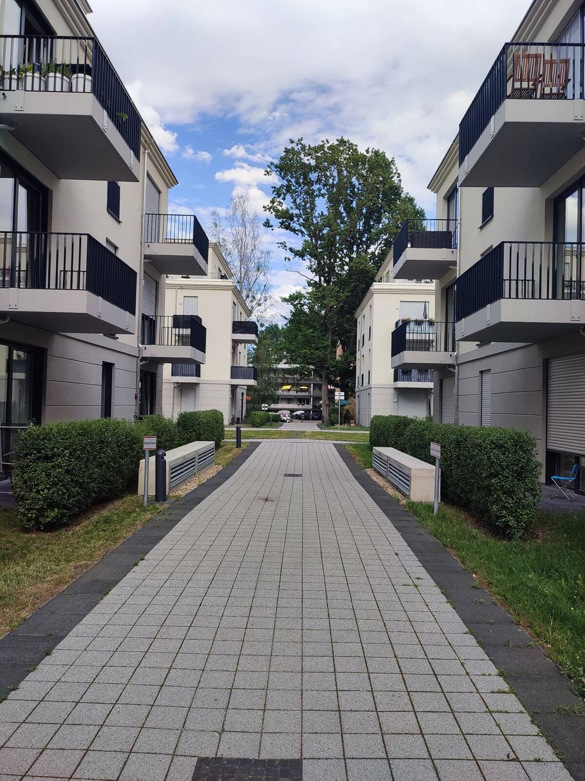 Moderne Etagenwohnung zur Miete mit Balkon in Potsdam - Wentzel Dr. – 14478 Potsdam – Bild 1 von 9