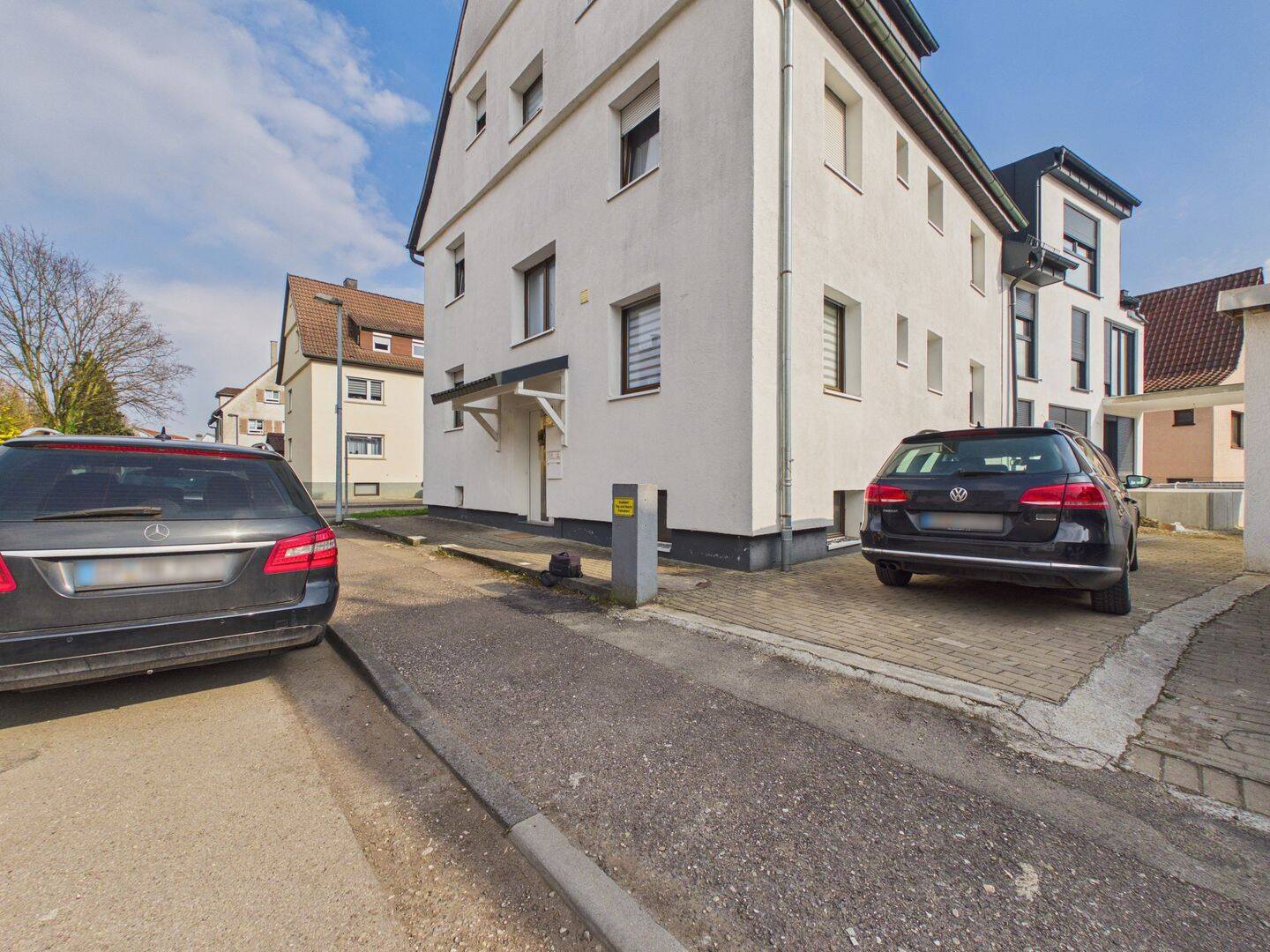Ihr neues Zuhause mit Zukunft: Großzügiges 3-Familienhaus mit Potenzial (Variante) – Ebersbach an der Fils – Bild 1 von 8