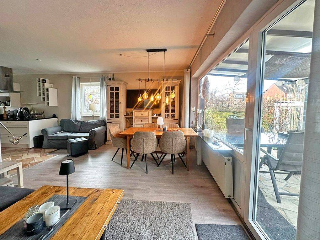Verkauft/ Ellenerbrok-Schevemoor / Charmantes Reihenendhaus mit großzügigen Garten und Garage – Bremen – Vorschaubild 4