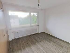 Ihr neues Familiendomizil: Großzügige 4-Zimmer-Wohnung mit Balkon & 2 Tageslichtbädern – 33104 Paderborn – Vorschaubild 3