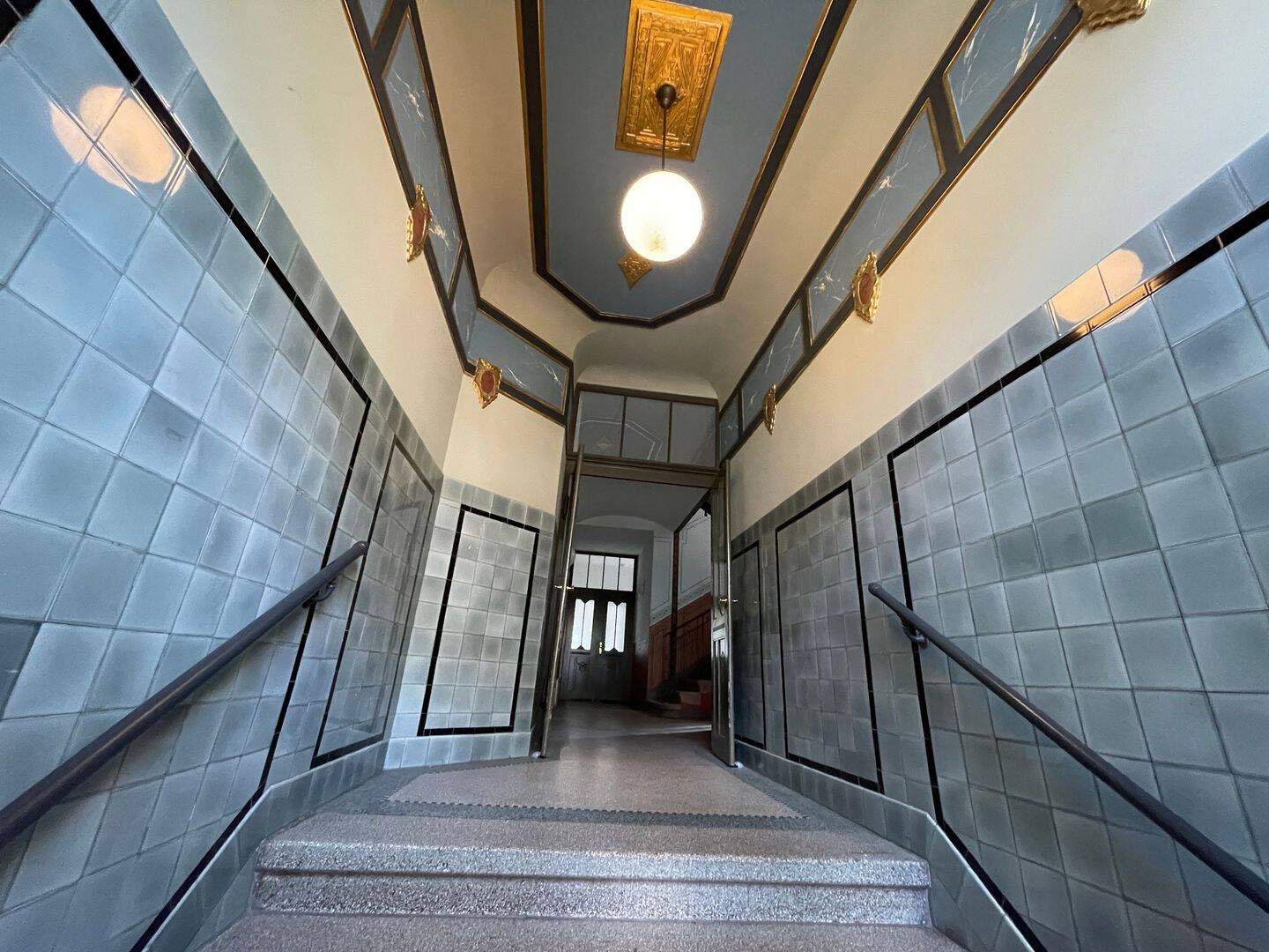 Maisonette Wohnung mit exklusiver Ausstattung!! Fußbodenheizung!!!!