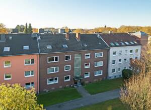 Sehr gepflegtes Mehrfamilienhaus mit neun Balkonen in genial ruhiger Lage