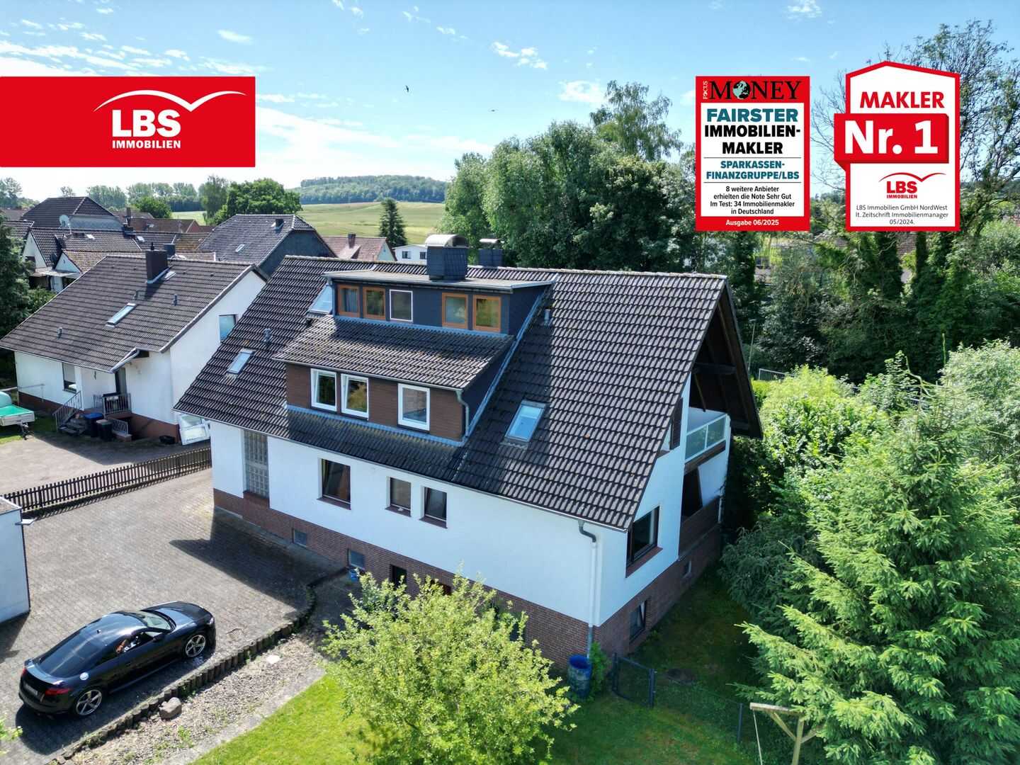 Großzügiges Zweifamilienhaus mit traumhaftem Süntelblick und großem Grundstück...