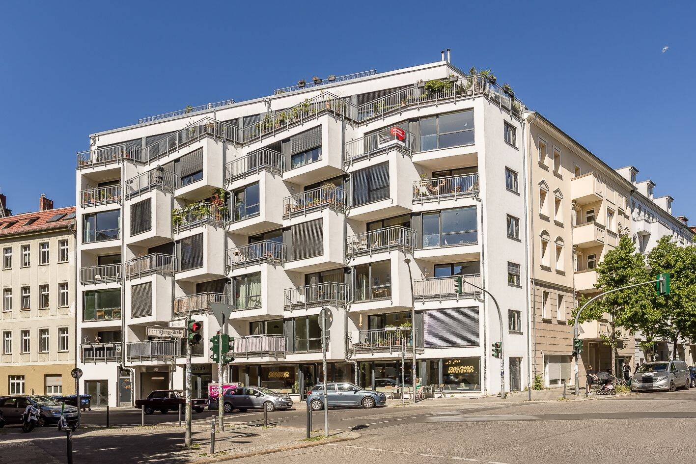 Attraktive 2-Zimmer-Wohnung mit zwei Balkonen am Auerdreieck – Berlin – Bild 1 von 9