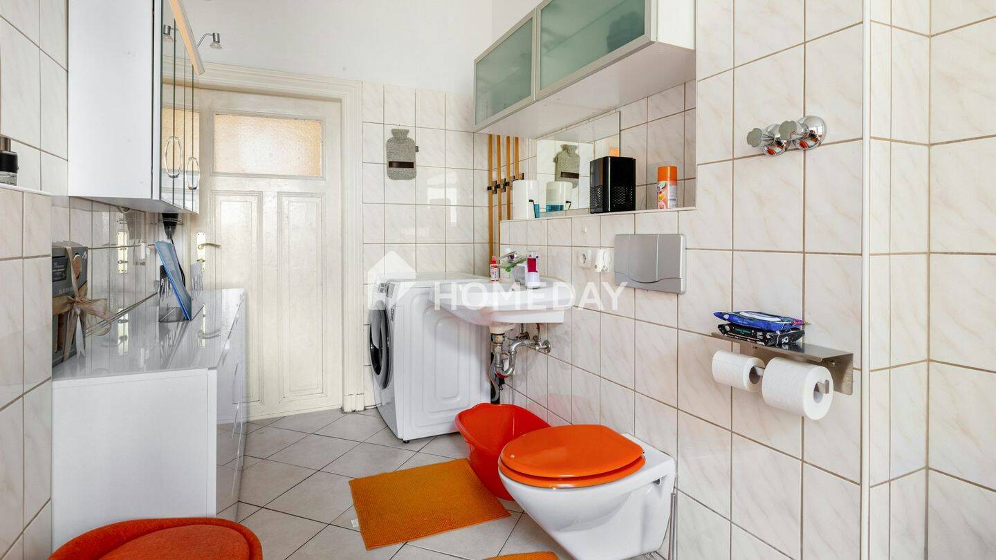 Stilvolle Altbauperle mit Balkon & EBK - großzügige 3 Zimmer Wohnung direkt an der U- Bahn – Berlin – Vorschaubild 5