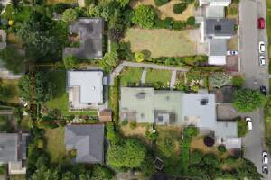 Sasel - Ihr Zuhause nach Maß: Bungalow mit Ausbaukonzept auf idyllischem Grundstück in zweiter Reihe – 22395 Hamburg – Vorschaubild 2