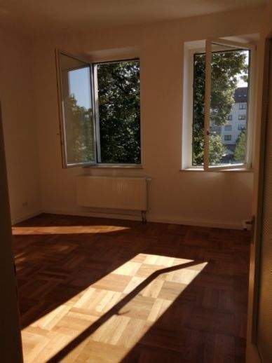 Schöne, helle 3 Zi, Wohnung am Aufseßplatz – Nürnberg – Vorschaubild 3