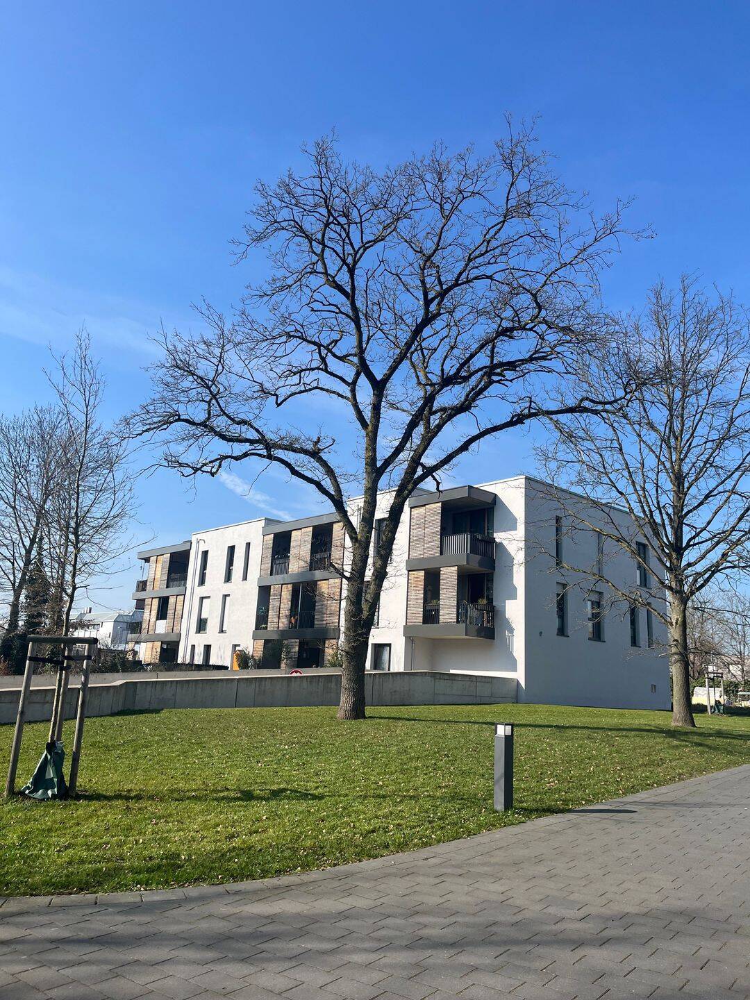 2,5-Zimmer-Wohnung mit Tiefgaragenstellplatz