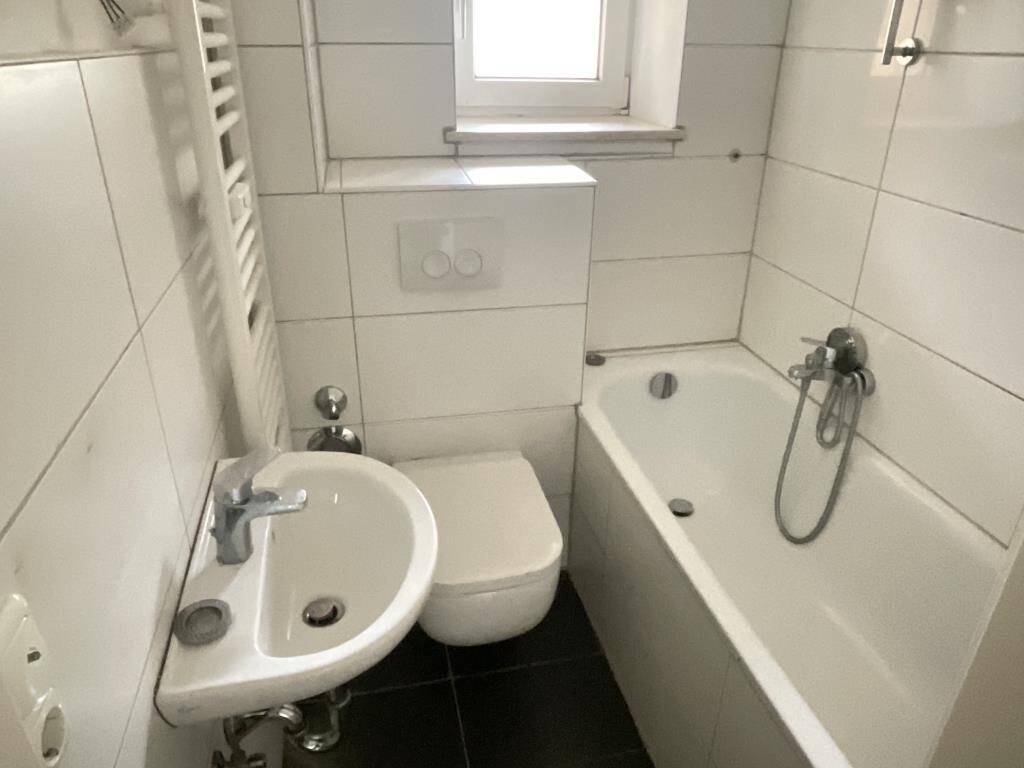 Schicke 2-Zimmer-Wohnung mit Wohnküche in Duisburg Neudorf – Duisburg – Vorschaubild 4