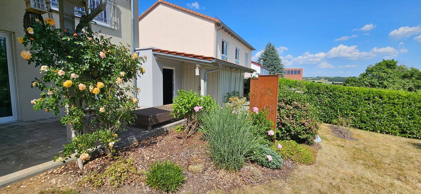 Exklusives Familiendomizil mit Südgarten und Doppelgarage im Regensburger Stadtnorden – Regensburg – Vorschaubild 8
