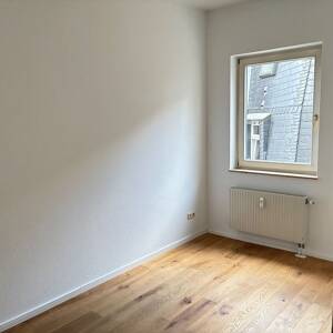 3-Zimmer-Wohnung in historischen Gebäude mit Balkon am Schillerplatz in Dresden - Hüblerstr. 2 – 1309 Dresden – Vorschaubild 7