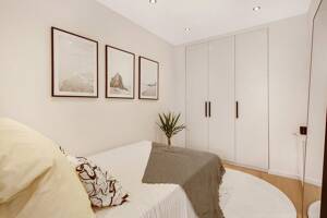 Erstbezug nach Kernsanierung: Exklusive Designerwohnung mit EBK, Balkon & TG-Stellplatz – 53129 Bonn – Vorschaubild 4