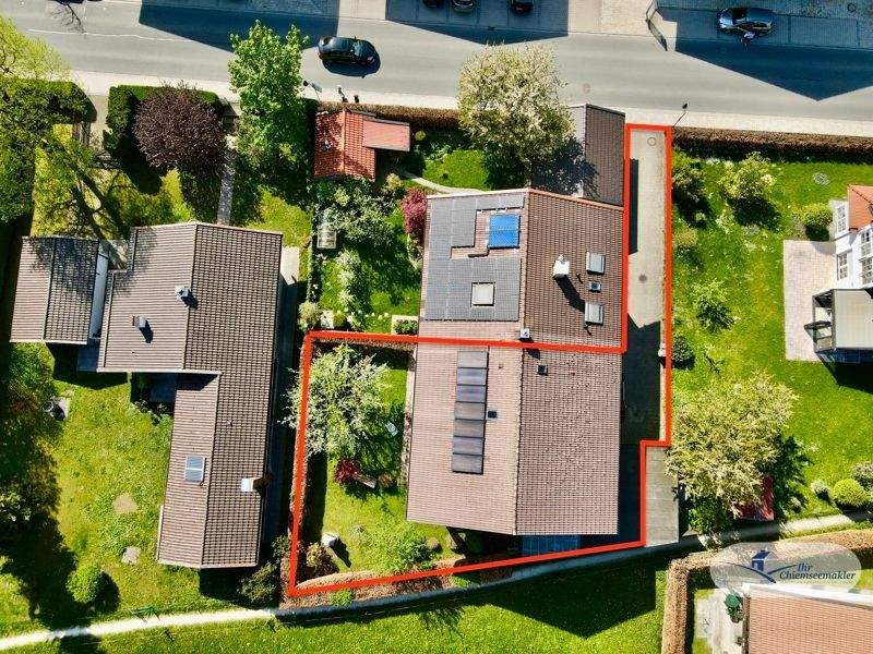 Zweifamilienhaus in Zentrumslage – Aschau im Chiemgau – Bild 1 von 9
