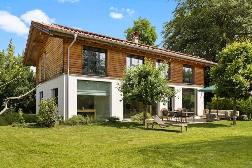 "Klarheit, Weite, Raum - Großzügiges Familienhaus in Toplage Oberhaching"