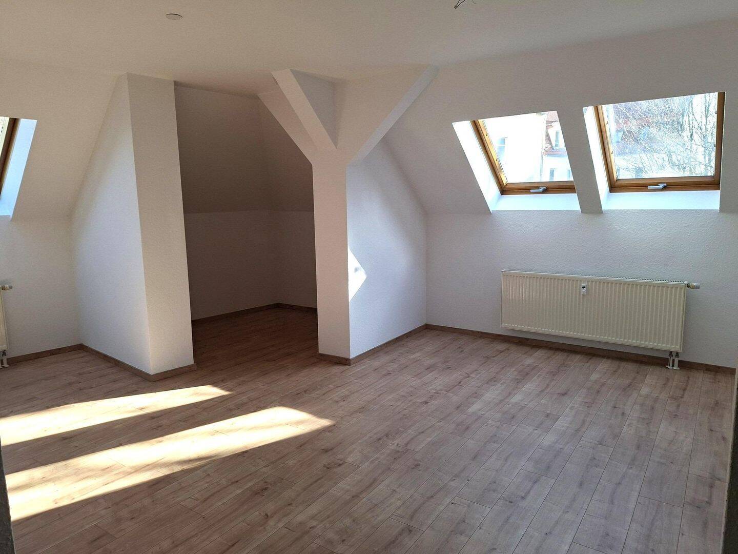 Single -Wohnung-helle und freundliche 1 Zimmerwohnung mit Duschbad, Einbauküche im Hinterhaus – Leipzig – Vorschaubild 8