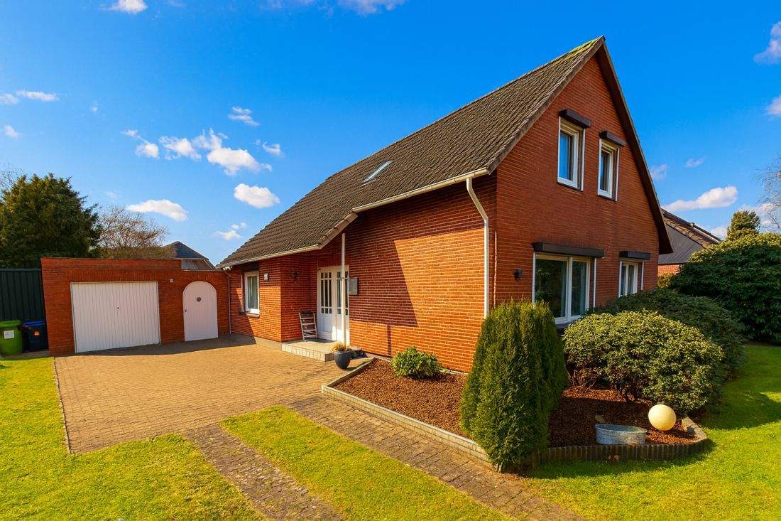 Charmantes Einfamilienhaus in zentrumsnaher Lage der Domstadt Meldorf!!! – Meldorf – Bild 1 von 9