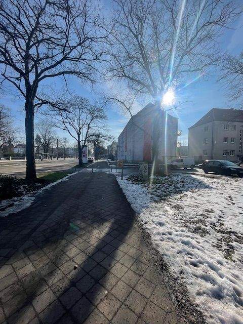 WG Geeigent!!!Großzügige 2-Zimmerwohnung in Fermersleben mit Dusche und Balkon und Blick auf den grünen Hof! – Magdeburg – Vorschaubild 2