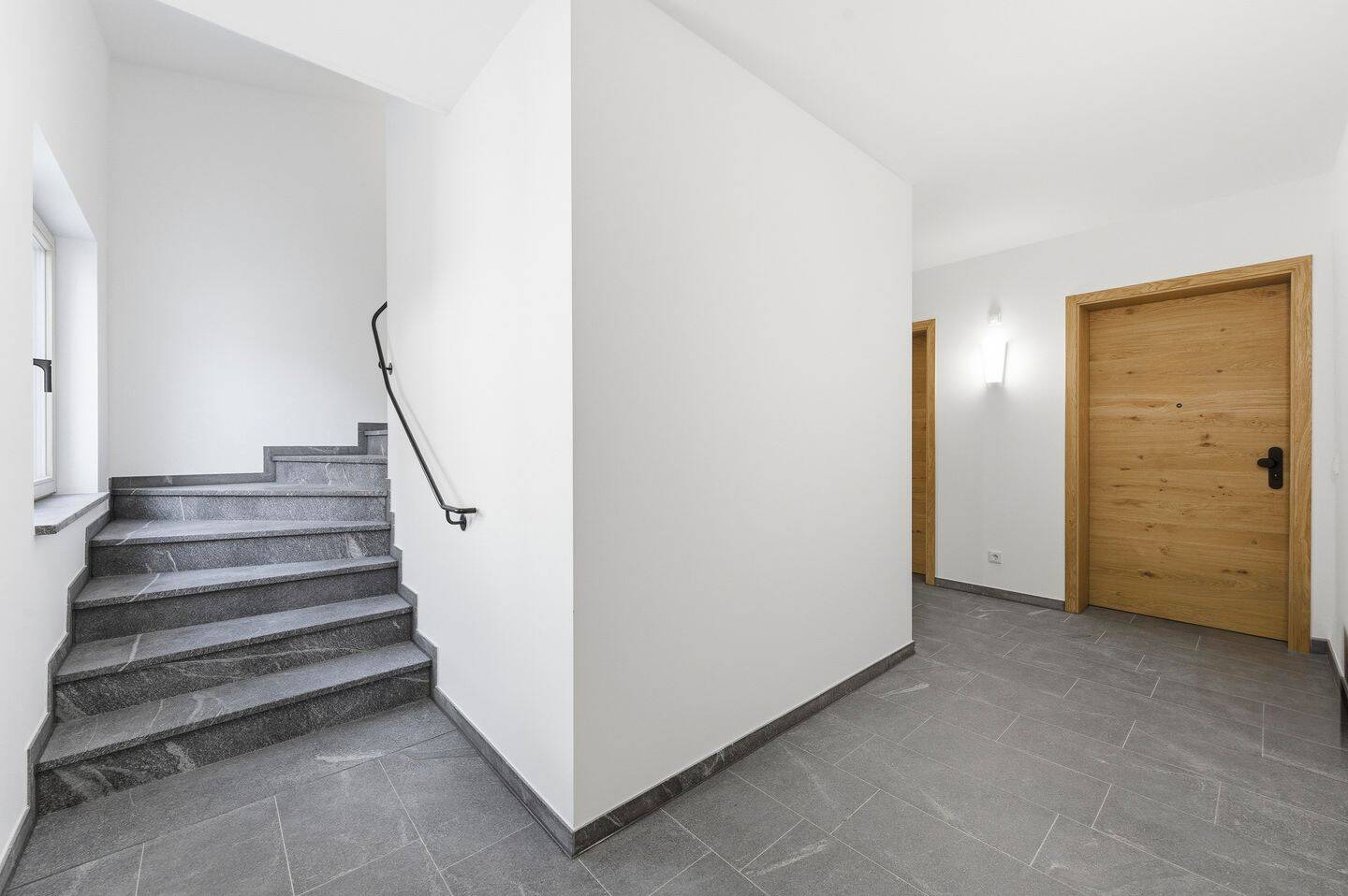 Großzügige 3-Zimmer-Wohnung mit Panorama-Balkonen und Bergblick – Garmisch-Partenkirchen – Vorschaubild 7