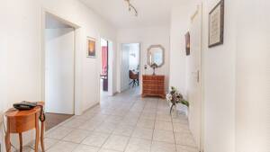 Modernes Penthouse mit großzügiger Terrasse und besonderem Flair in Hamburg-Stellingen! – 22527 Hamburg – Vorschaubild 2