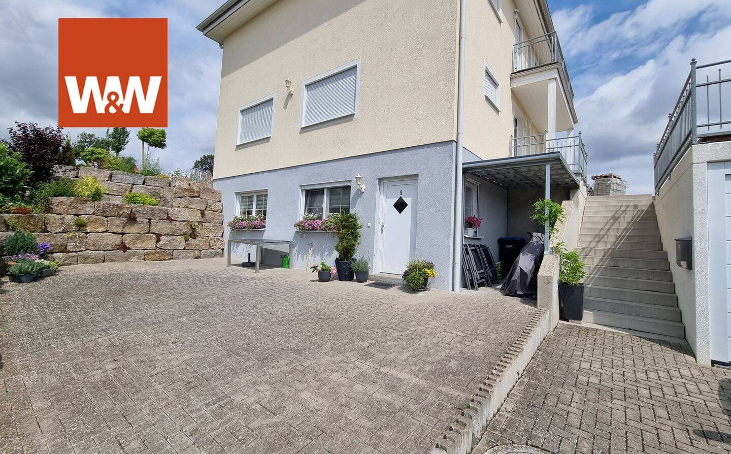 Vor den Toren von Würzburg: Modernes Einfamilienhaus mit Einliegerwohnung, Doppelgarage und Garten – Seinsheim – Vorschaubild 4
