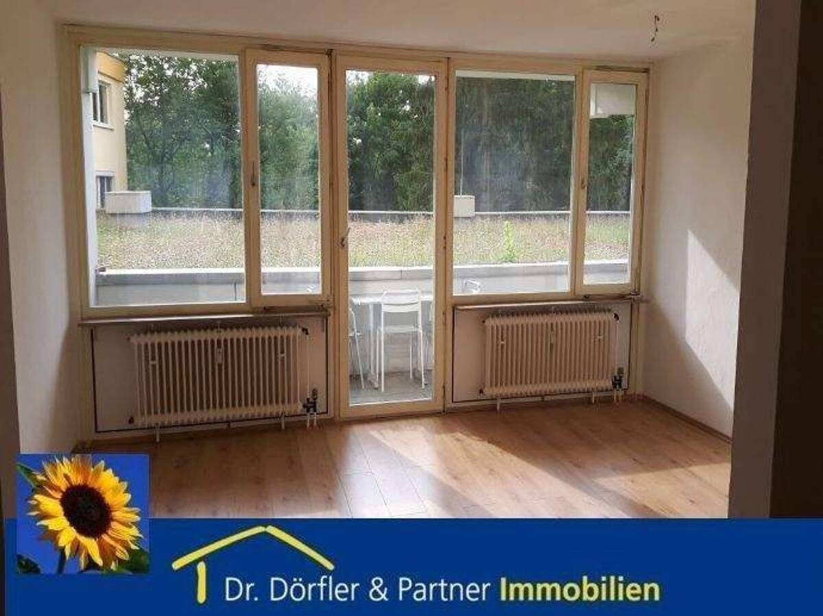 Blick ins Grüne - 2-Zimmerwohnung mit großem Westbalkon – 91056 Erlangen – Bild 1 von 8